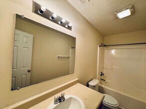 412 Three Creeks Ct in Lynchburg, VA - Building Photo - Building Photo