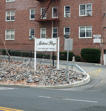 Midland Plaza in Bronxville, NY - Building Photo - Building Photo