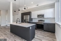 2710 Ridge Ave photo'