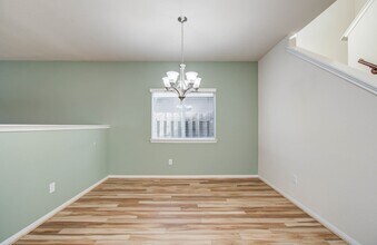 7506 Pavilion Dr in Houston, TX - Foto de edificio - Building Photo