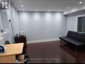 1198 Prestonwood Crescent in Mississauga, ON - Building Photo - Building Photo