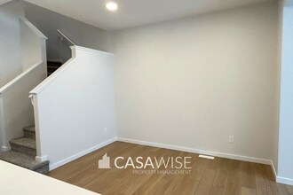 20744-20724 24 Ave NW in Edmonton, AB - Building Photo - Building Photo