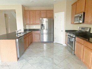 1121 E Regent Dr in Gilbert, AZ - Building Photo - Building Photo