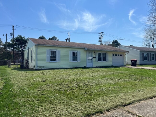 235 Fieldpoint Rd in Heath, OH - Building Photo - Building Photo