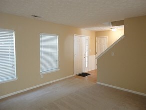 13611 Stone Haven Dr in Carmel, IN - Building Photo - Building Photo