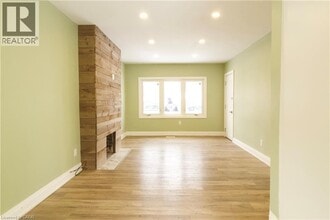 1243 Langmuir Ave in London, ON - Building Photo - Building Photo