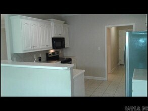 31 Congressional Dr in Little Rock, AR - Building Photo - Building Photo