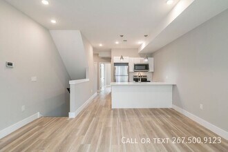 2009 N Darien St in Philadelphia, PA - Building Photo - Building Photo