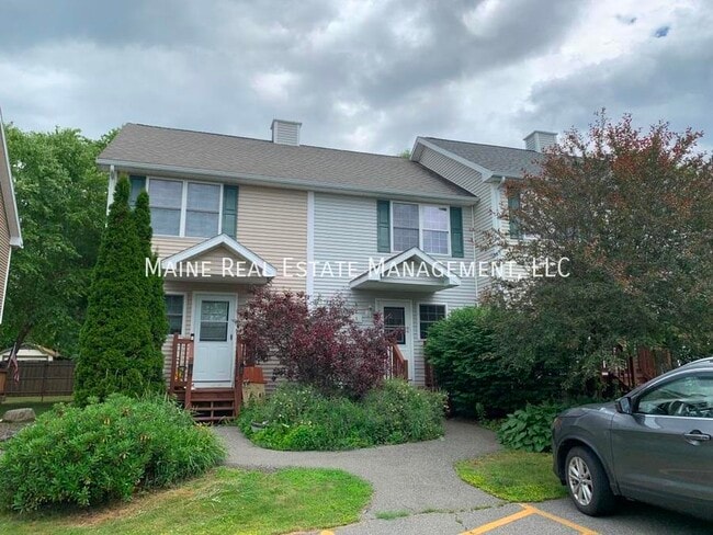 property at 5 River Village Dr
