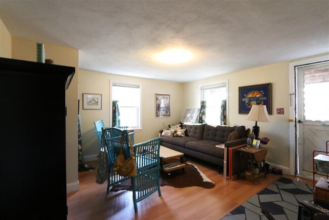 126 Pine St, Unit 2