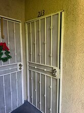 15524 Sherman Way in Van Nuys, CA - Building Photo - Building Photo