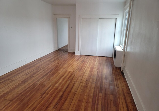 1281 S Broad St in Trenton, NJ - Building Photo - Building Photo