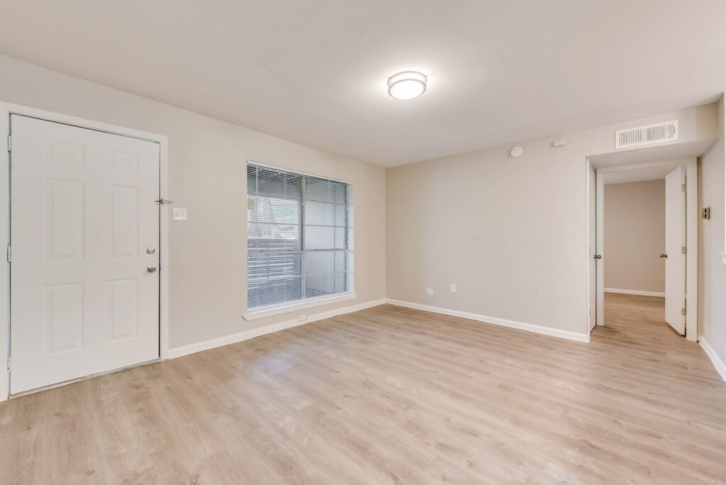 The Braxton Apartments in Irving, TX