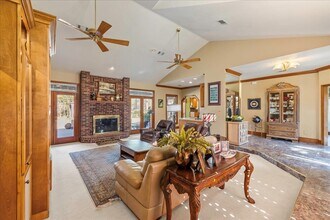 9027 Winged Foot Dr in Tallahassee, FL - Foto de edificio - Building Photo