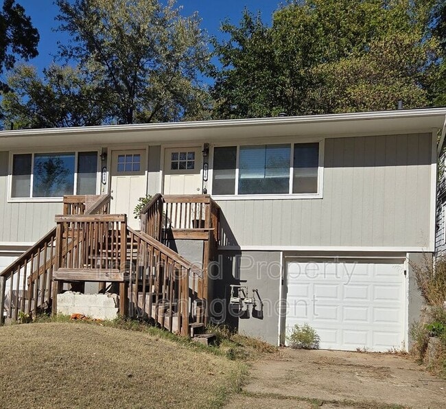property at 9416 East 14th St S