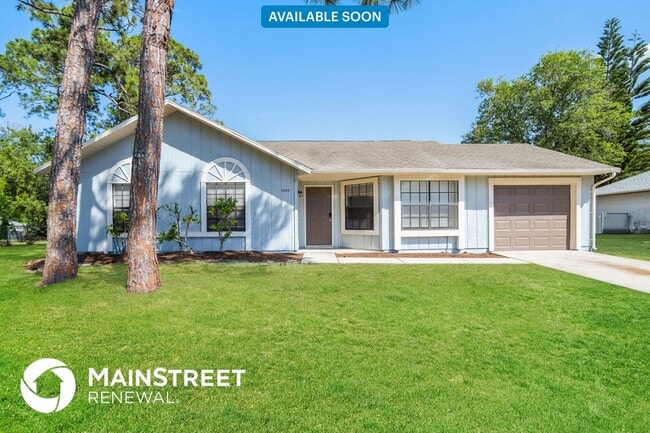property at 1095 Heath Ave NW