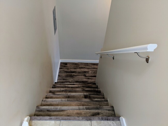 property at 1620 A-16287 87 Ave