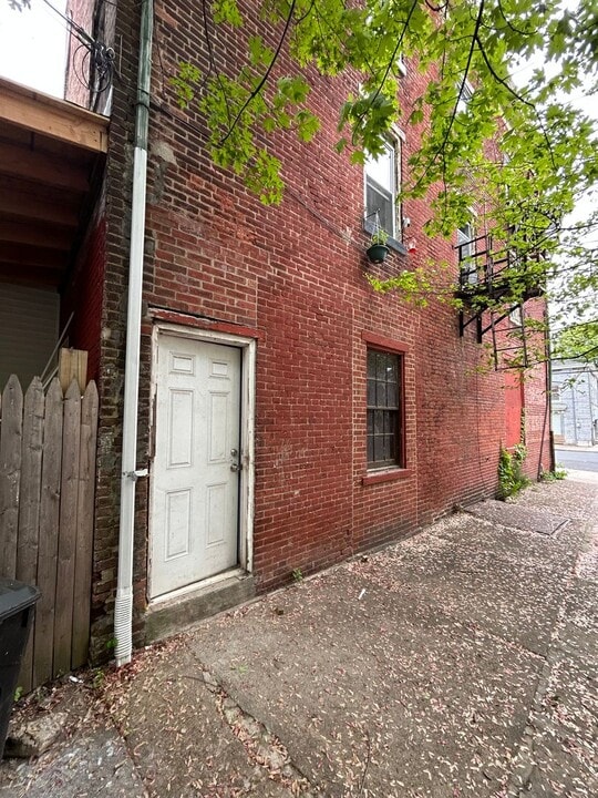 600 Lamberton St in Trenton, NJ - Building Photo