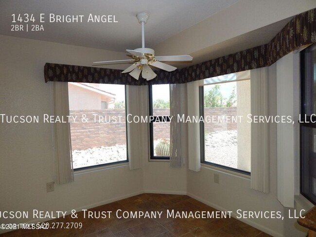 1434 E Bright Angel Dr in Oro Valley, AZ - Foto de edificio - Building Photo