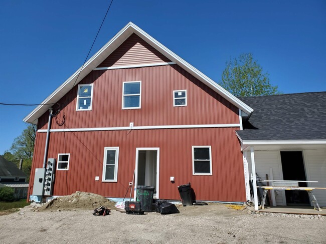 23 Canaan St in Canaan, NH - Building Photo - Building Photo