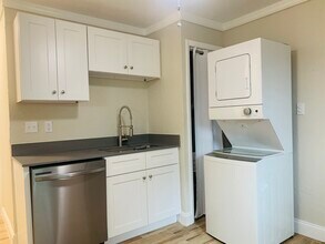 342 N Charles St in Daytona Beach, FL - Building Photo - Building Photo