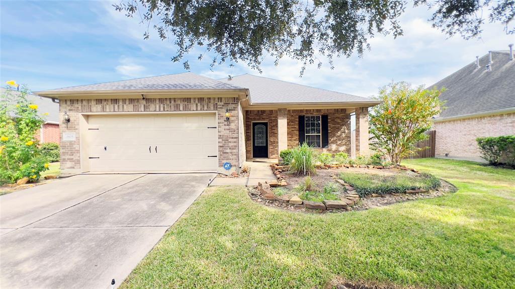 1805 Jasmine Hollow Ln in Pearland, TX - Building Photo