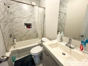 158 Boston St, Unit 2 in Boston, MA - Building Photo - Building Photo