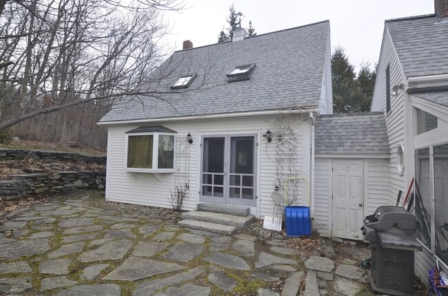357 Bayview Rd in Nobleboro, ME - Building Photo - Building Photo