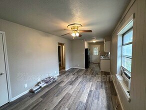 1310 Meriwether Ave in Fort Worth, TX - Building Photo - Building Photo