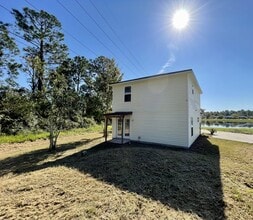 820 Ervin St in St. Augustine, FL - Foto de edificio - Building Photo