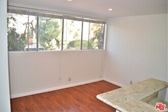 6050 Canterbury Dr in Culver City, CA - Building Photo - Building Photo
