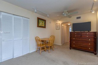 1530 Pennsylvania Ave-Unit -301 in Miami Beach, FL - Building Photo - Building Photo