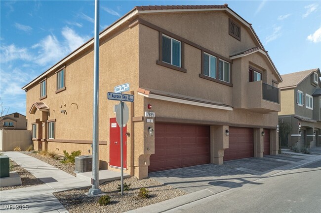 7835 Aurora Sky St in North Las Vegas, NV - Building Photo - Building Photo