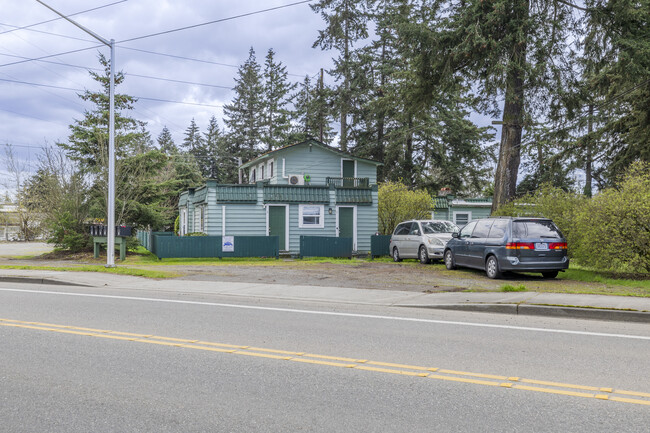 Lakeview Apartments in Lakewood, WA - Building Photo - Building Photo