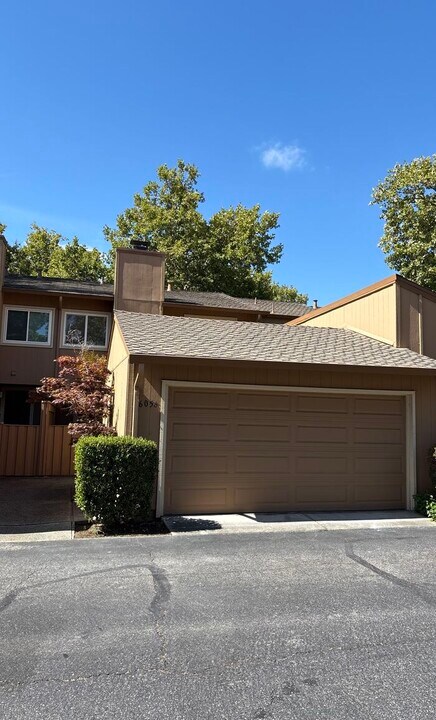 6056 Elmbridge Dr in San Jose, CA - Building Photo