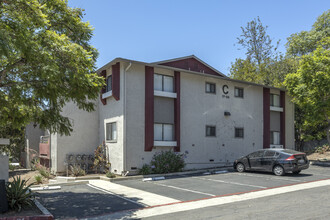 Hillside Terrace-Vista in Vista, CA - Building Photo - Building Photo