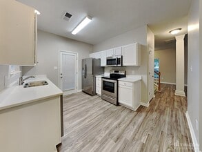 13200 Lampmeade Ln in Charlotte, NC - Building Photo - Building Photo