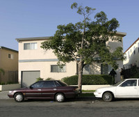 1871 Chestnut Ave in Long Beach, CA - Foto de edificio - Building Photo