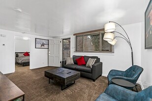 710 W 1st Ave, Unit # 1 in Cheyenne, WY - Building Photo