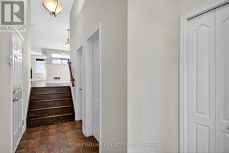 272 Broxburn Crescent in Ottawa, ON - Building Photo - Building Photo
