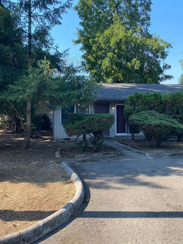 property at 19109 SE Yamhill St