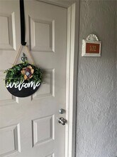 8235 Lake Dr in Doral, FL - Building Photo - Building Photo