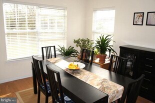 30 Richards Rd in Lawrence Township, NJ - Building Photo