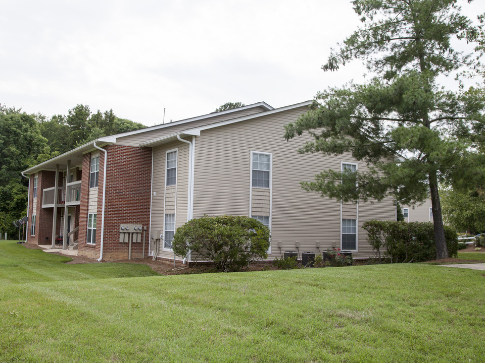 River Pointe Apartments in Randleman, NC - Building Photo