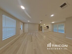 1124 Jadewood Ave in Clearwater, FL - Building Photo - Building Photo