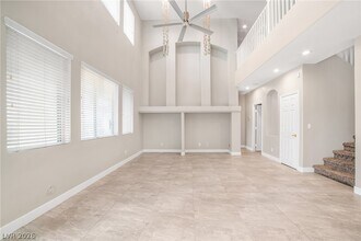 8305 S Brewster Valley St in Las Vegas, NV - Building Photo - Building Photo