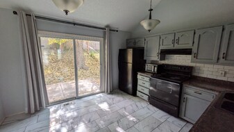 7209 W 56th Terrace in Overland Park, KS - Building Photo