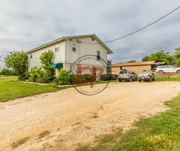 520 Live Oak St in Meridian, TX - Building Photo - Building Photo