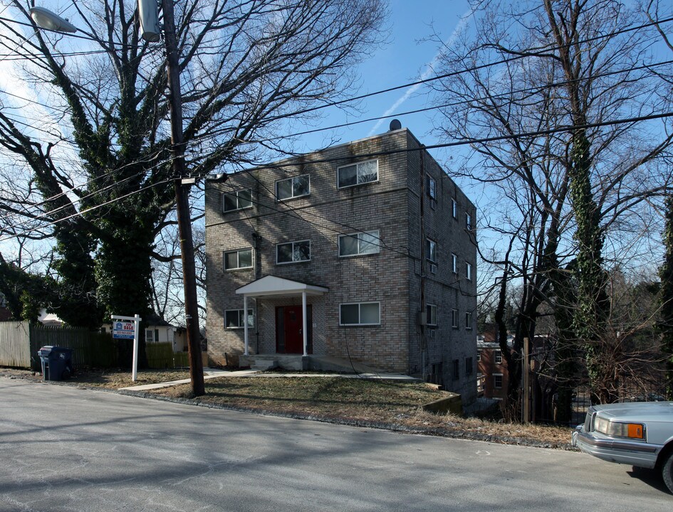 3821 Halley Ter SE in Washington, DC - Building Photo