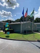 Dickens Ferry Apartments in Mobile, AL - Building Photo